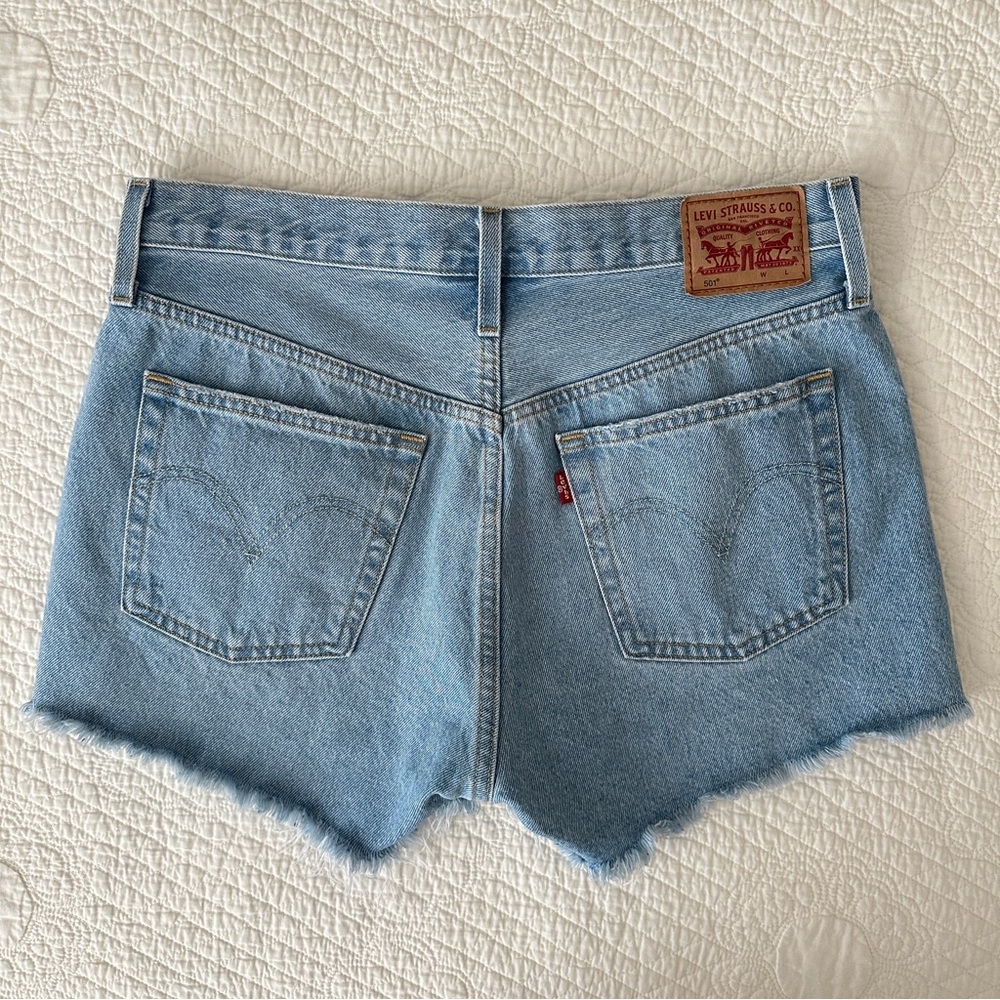 Levi’s Women's 501 Button Fly Cotton High-Rise Denim Shorts Luxor Baked Sz 30 - Picture 4 of 14